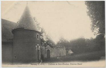 1 vue  - Château de Bois-Freslon, poterne ouest. (ouvre la visionneuse)