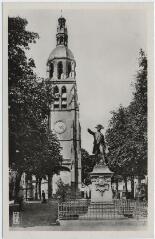 1 vue  - La statue de Rochambeau et la place Saint-Martin. (ouvre la visionneuse)