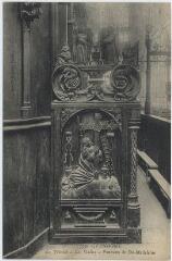 1 vue La Trinité, les stalles, panneau de Sainte-Madeleine.