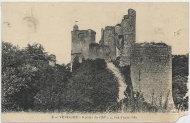 1 vue  - Ruines du château, vue d\'ensemble. (ouvre la visionneuse)