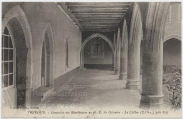 1 vue  - Monastère des bénédictines de Notre-Dame du Calvaire, le cloître. (ouvre la visionneuse)