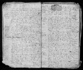 45 vues Registre paroissial. Baptêmes, mariages, sépultures (1715-août 1720)