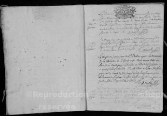 26 vues Registre paroissial. Baptêmes, mariages, sépultures (1727-juillet 1728)