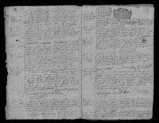 32 vues Registre paroissial. Baptêmes, mariages, sépultures (1717)