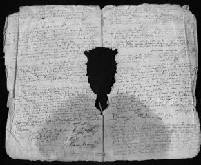 7 vues Registre paroissial. Baptêmes, mariages, sépultures (juin 1677-juillet 1678)