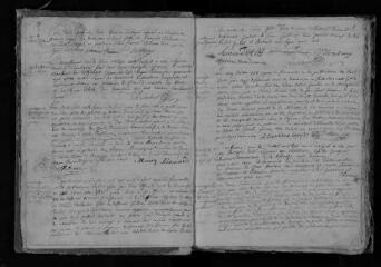 153 vues Registre paroissial. Baptêmes, mariages, sépultures (mars 1718-décembre 1736)