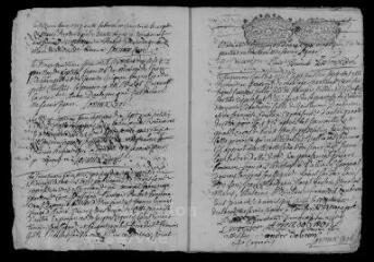 34 vues Registre paroissial. Baptêmes, mariages, sépultures (avril 1717-février 1720)