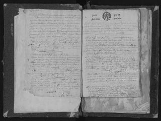 129 vues Registre paroissial. Baptêmes, mariages, sépultures (juin 1676-décembre 1682)