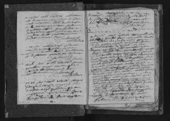 198 vues  - Registre paroissial. Baptêmes, mariages, sépultures (1713-juillet 1723) (ouvre la visionneuse)