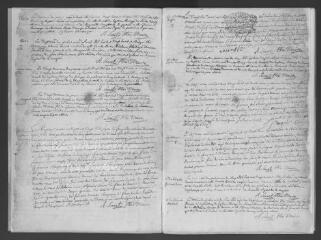 25 vues Registre paroissial. Baptêmes, mariages, sépultures (1728-avril 1730)