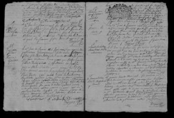 13 vues Registre paroissial. Baptêmes, mariages, sépultures (mai 1715-février 1717)