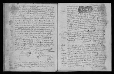 9 vues Registre paroissial. Baptêmes, mariages, sépultures (septembre 1722-février 1724)