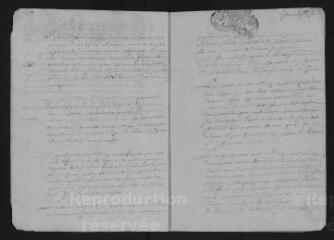 8 vues Registre paroissial. Baptêmes, mariages, sépultures (avril-décembre 1710)
