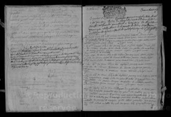 55 vues Registre paroissial. Baptêmes, mariages, sépultures (avril 1715-juillet 1727)