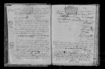 161 vues Registre paroissial. Baptêmes, mariages, sépultures (février 1713-avril 1726)