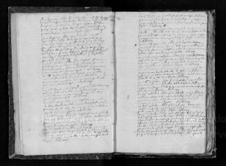 164 vues Registre paroissial des baptêmes, maraiages, sépultures (mars 1668-janvier 1700)