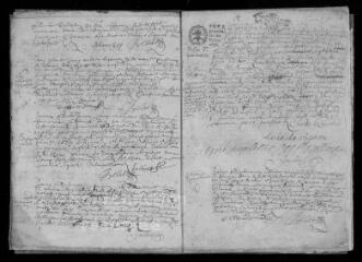 15 vues  - Registre paroissial des baptêmes, mariages, sépultures (1679) (ouvre la visionneuse)