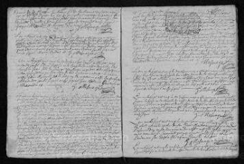 12 vues Registre paroissial. Baptêmes (décembre 1704) - Baptêmes, mariages, sépultures (1705)