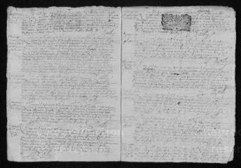 13 vues Registre paroissial. Baptêmes, mariages, sépultures (juin 1700-juillet 1702)
