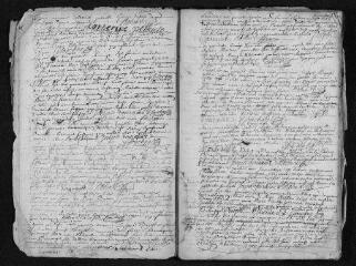 61 vues  - Registre paroissial. Baptêmes, mariages, sépultures (février-décembre 1740) (ouvre la visionneuse)