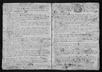 31 vues Registre paroissial. Baptêmes, mariages, sépultures (août 1686-juillet 1688)